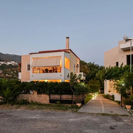 Holiday home Charalampos